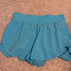 LULULEMON BLUE SHORTS 3”